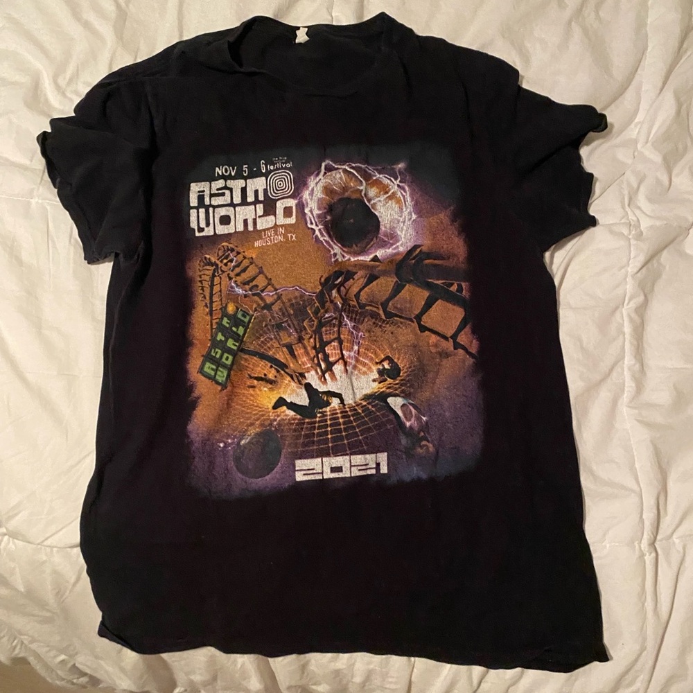Travis Scott AstroWorld tour tee